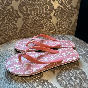 Kate spade rubber pink flip flop with camel design